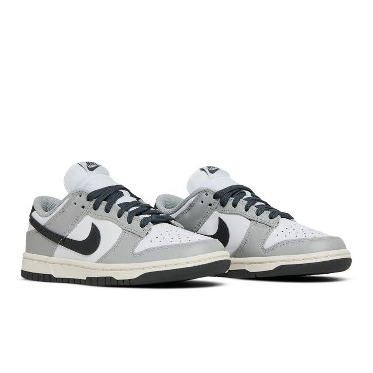 Nike Wmns Dunk Low 'Light Smoke Grey'