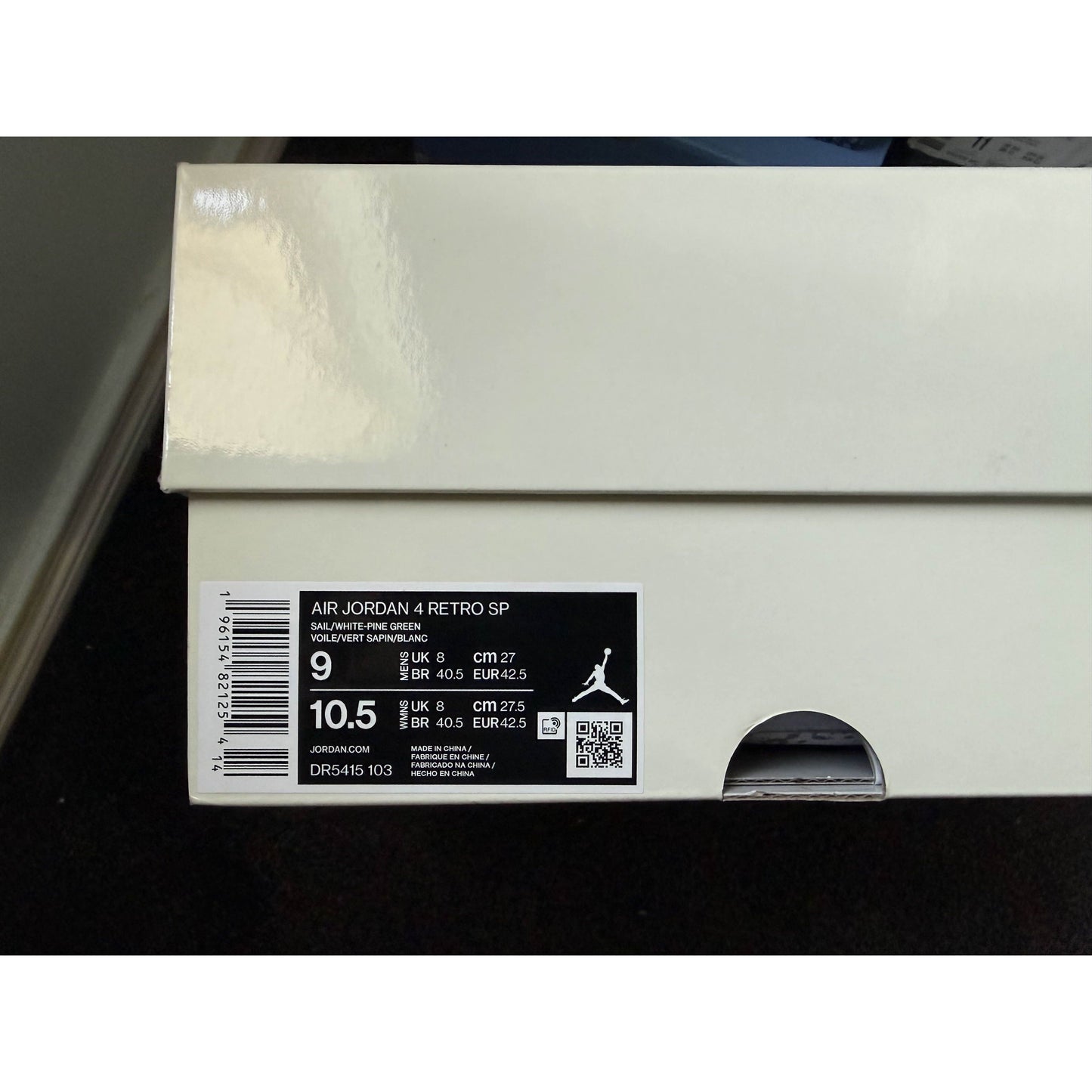 Jordan 4 Retro SB Pine Green