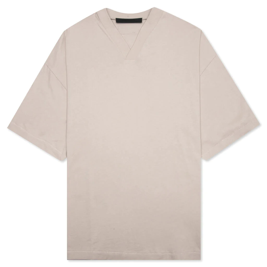 Fear of God Essentials Tee V-Neck Silver Cloud