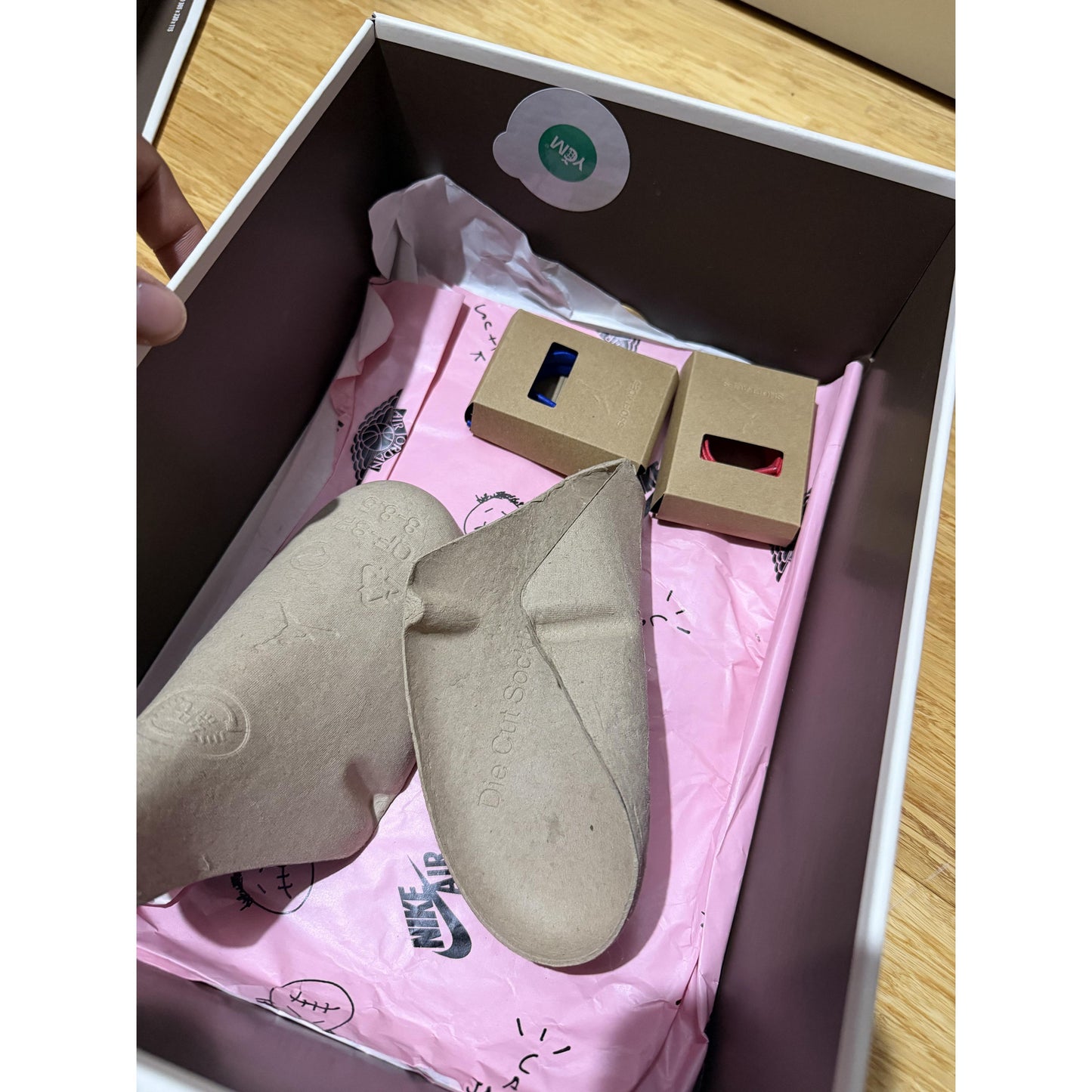 Travis Scott Jordan 1 Low Canary