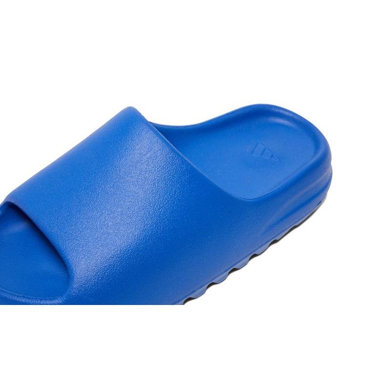 Adidas Yeezy Slides 'Azure'