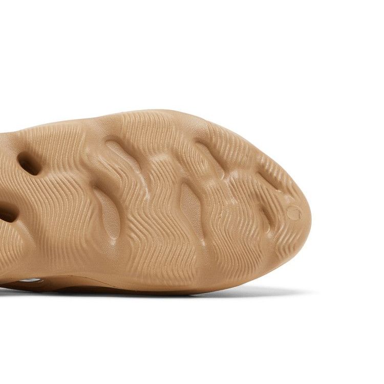 Adidas Yeezy Foam Runner 'Clay Taupe'