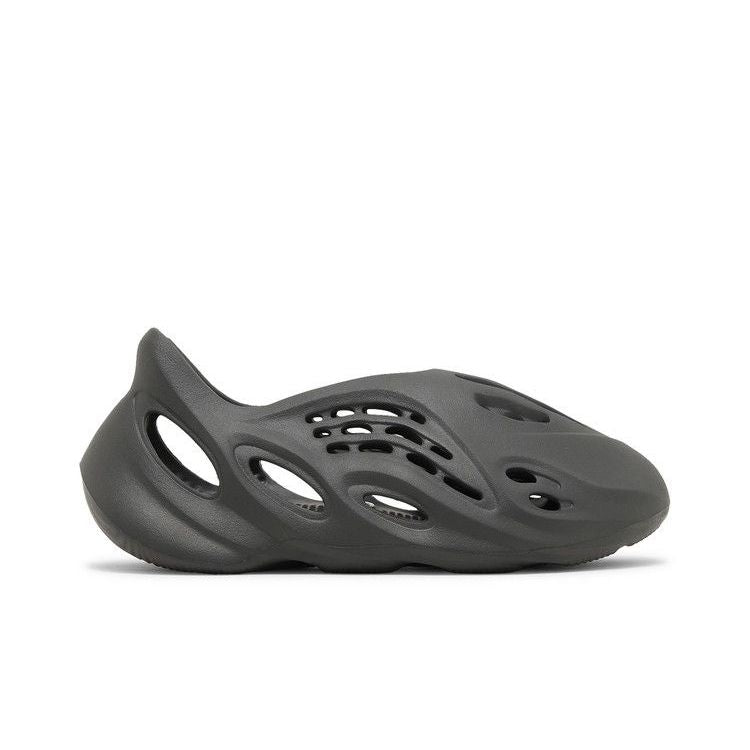 Adidas Yeezy Foam Runner 'Carbon'