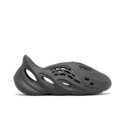 Adidas Yeezy Foam Runner 'Carbon'