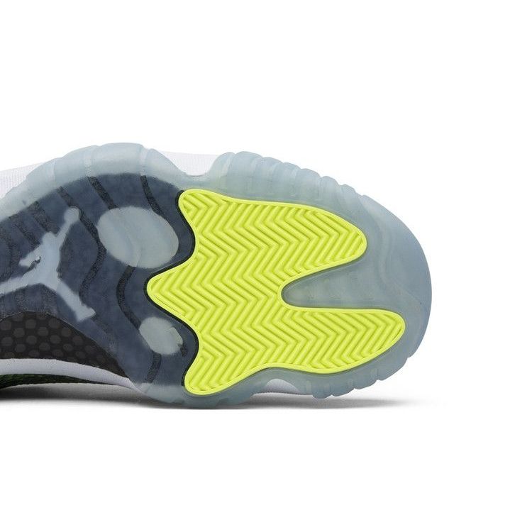 Air Jordan 11 Retro Low 'Snake'