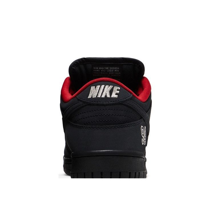 Supreme x Dunk Low SB 'Black'