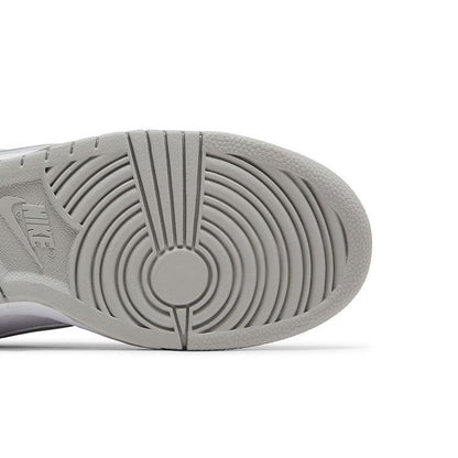 Supreme x Dunk Low SB 'White Metallic Silver'