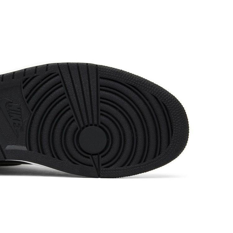 Air Jordan 1 Retro High OG NRG 'Gold Toe'