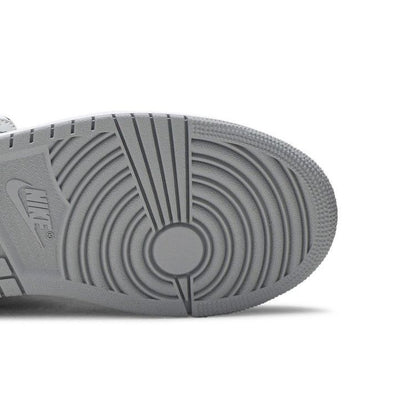 Air Jordan 1 Mid 'Smoke Grey'