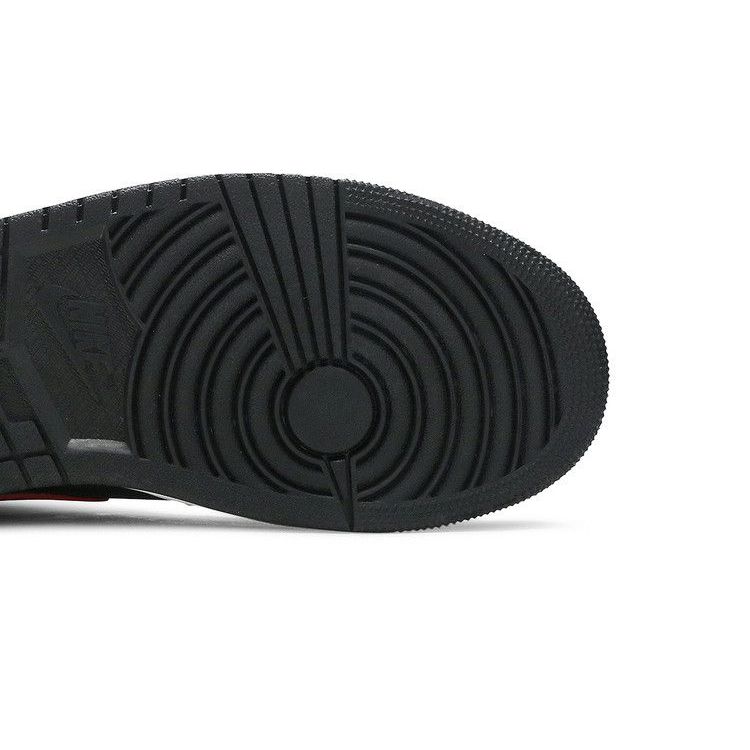 Air Jordan 1 Mid 'Chile Red'