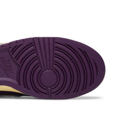 Undefeated x Nike Dunk Low SP '5 On It'