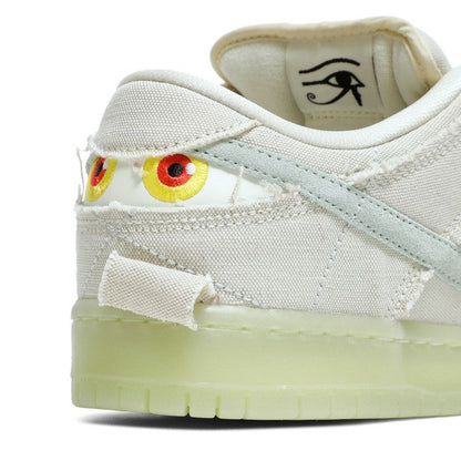 Nike Dunk Low SB 'Mummy'