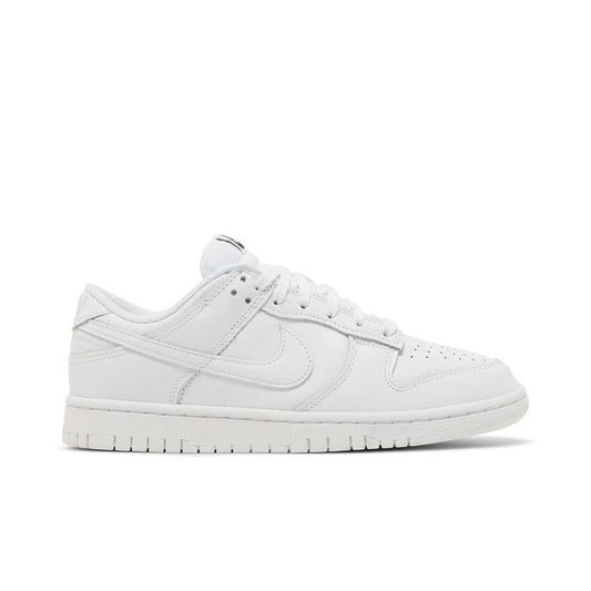 Nike Wmns Dunk Low 'Triple White'