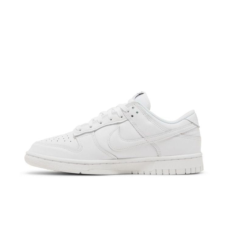 Nike Wmns Dunk Low 'Triple White'