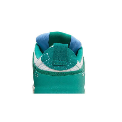 Nike Wmns Dunk Low Disrupt 2 'Malachite'