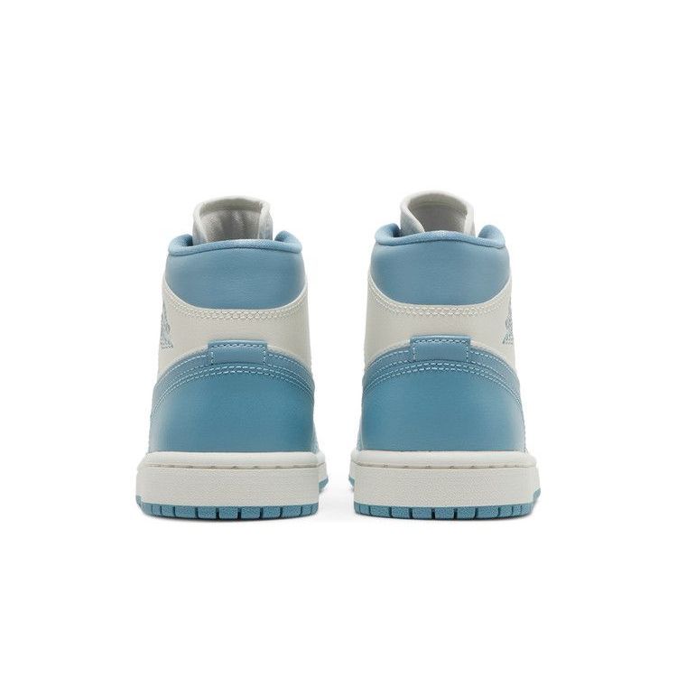Wmns Air Jordan 1 Mid 'University Blue'
