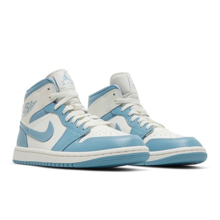 Wmns Air Jordan 1 Mid 'University Blue'