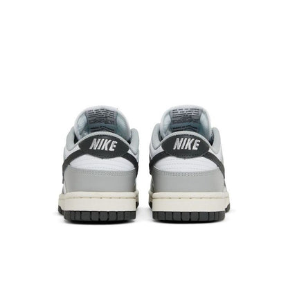 Nike Wmns Dunk Low 'Light Smoke Grey'