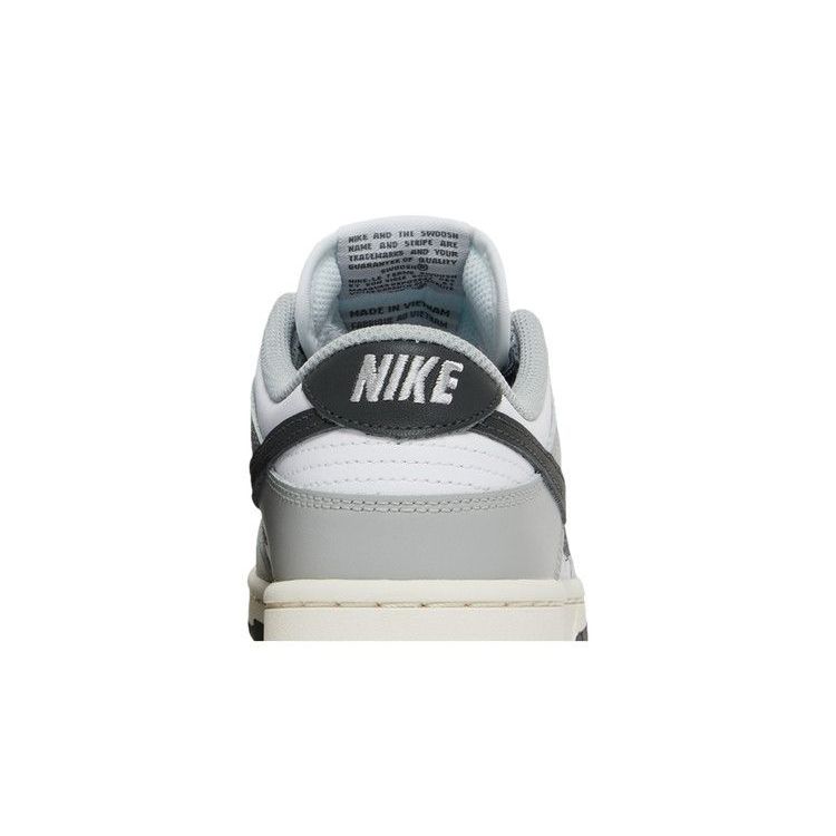 Nike Wmns Dunk Low 'Light Smoke Grey'