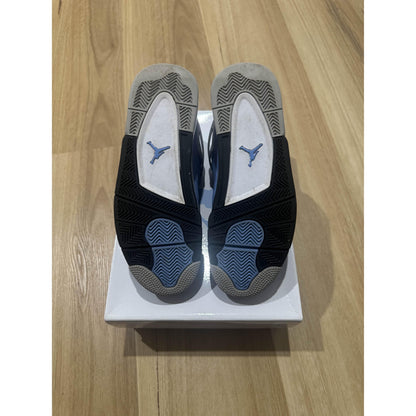 Jordan 4 Retro University Blue
