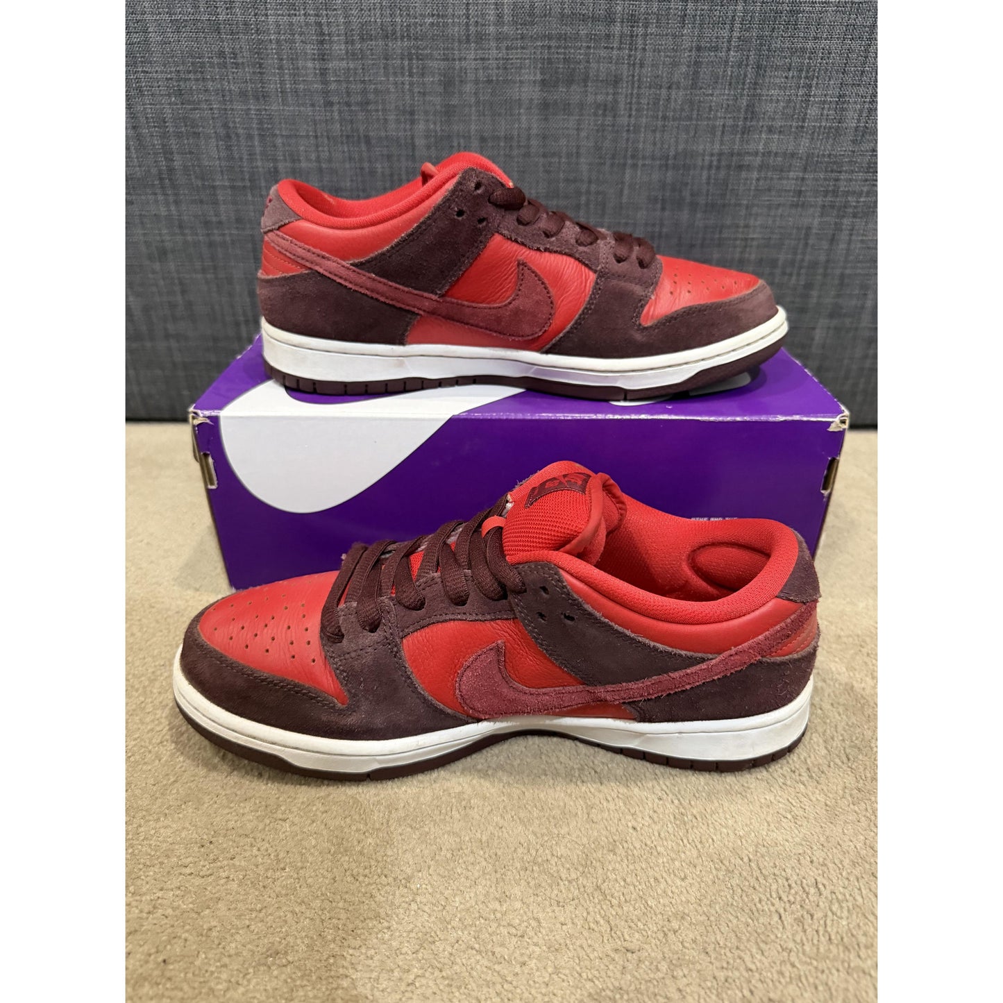 Nike SB Dunk Low Cherry