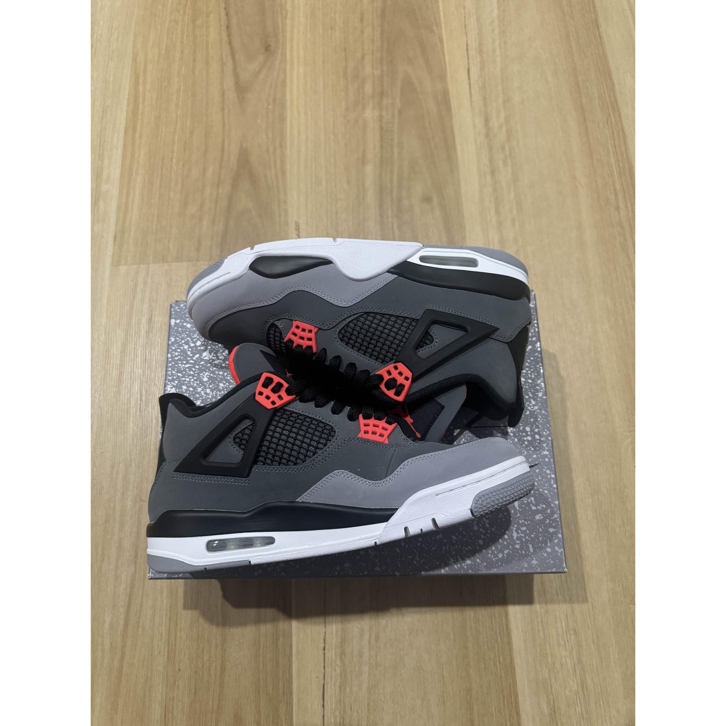 Jordan 4 Retro Infrared