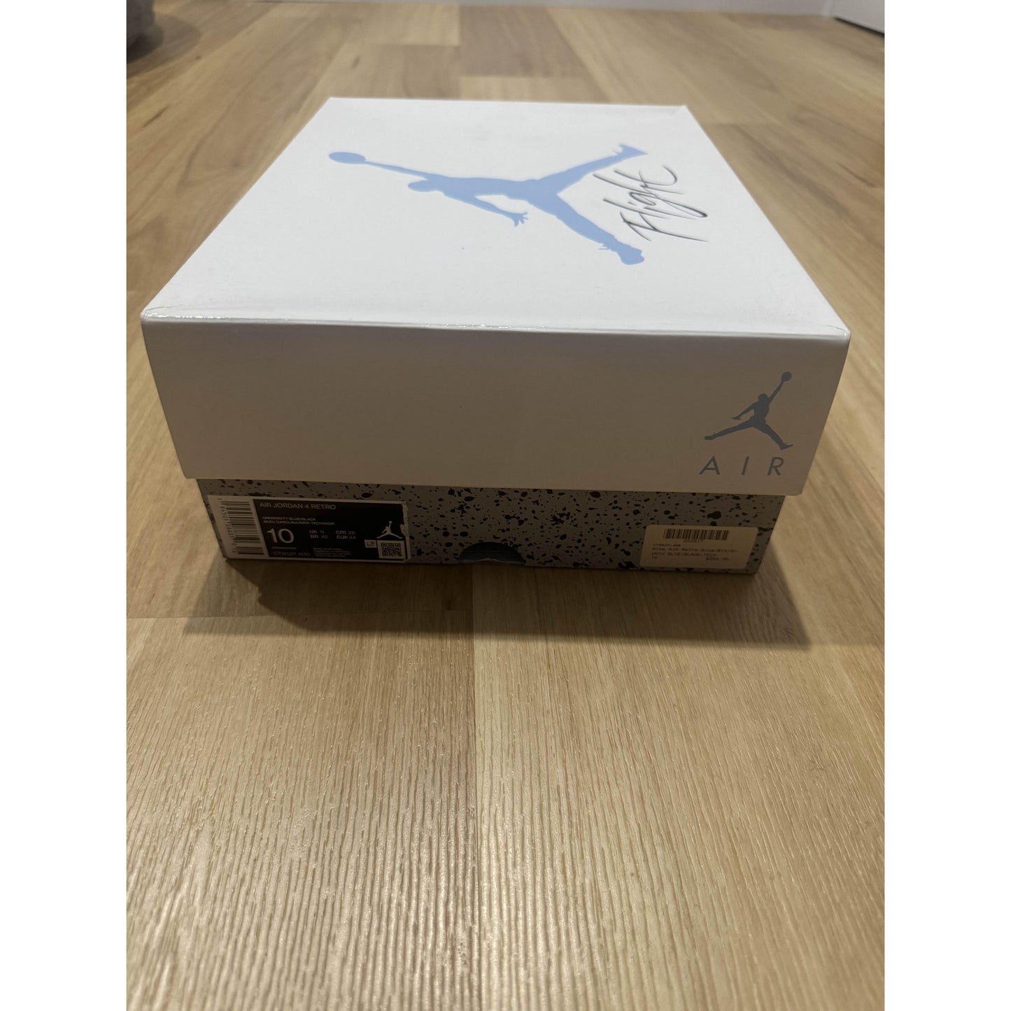 Jordan 4 Retro University Blue