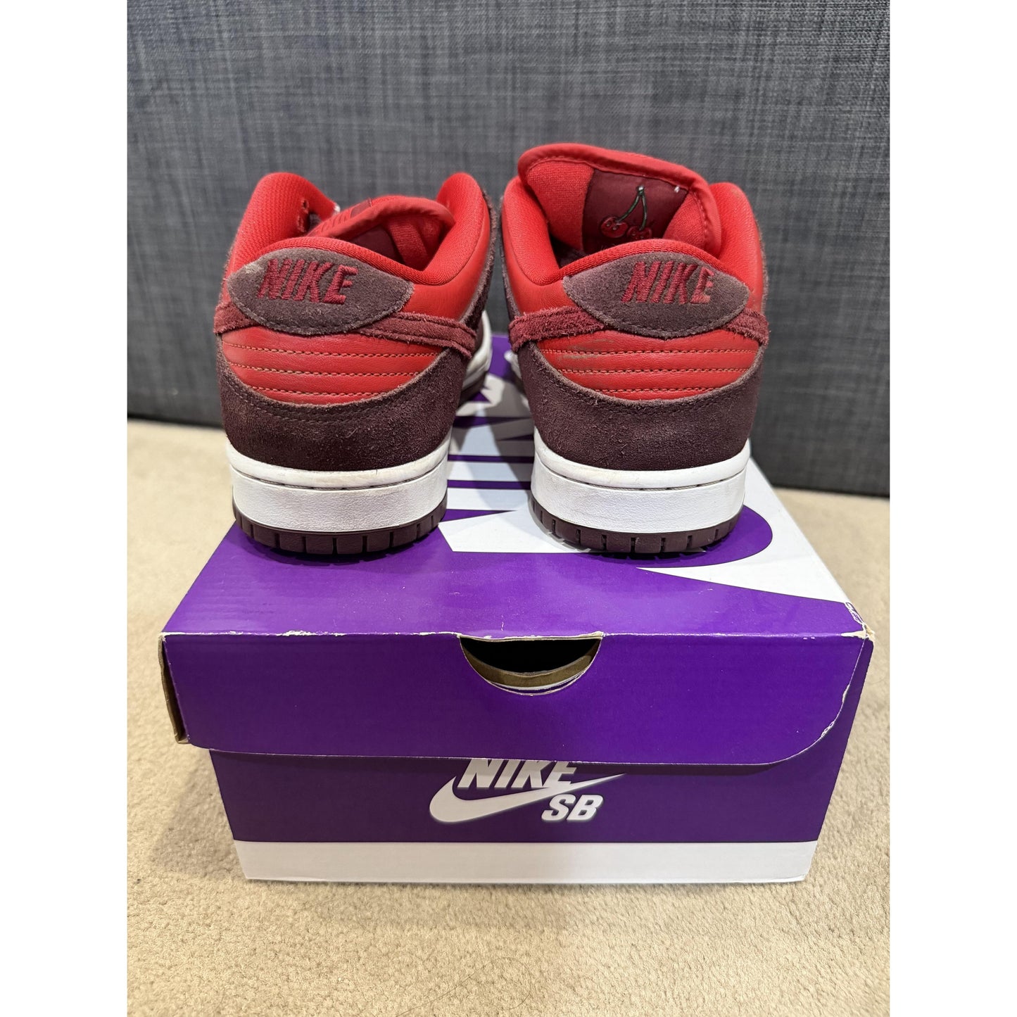 Nike SB Dunk Low Cherry