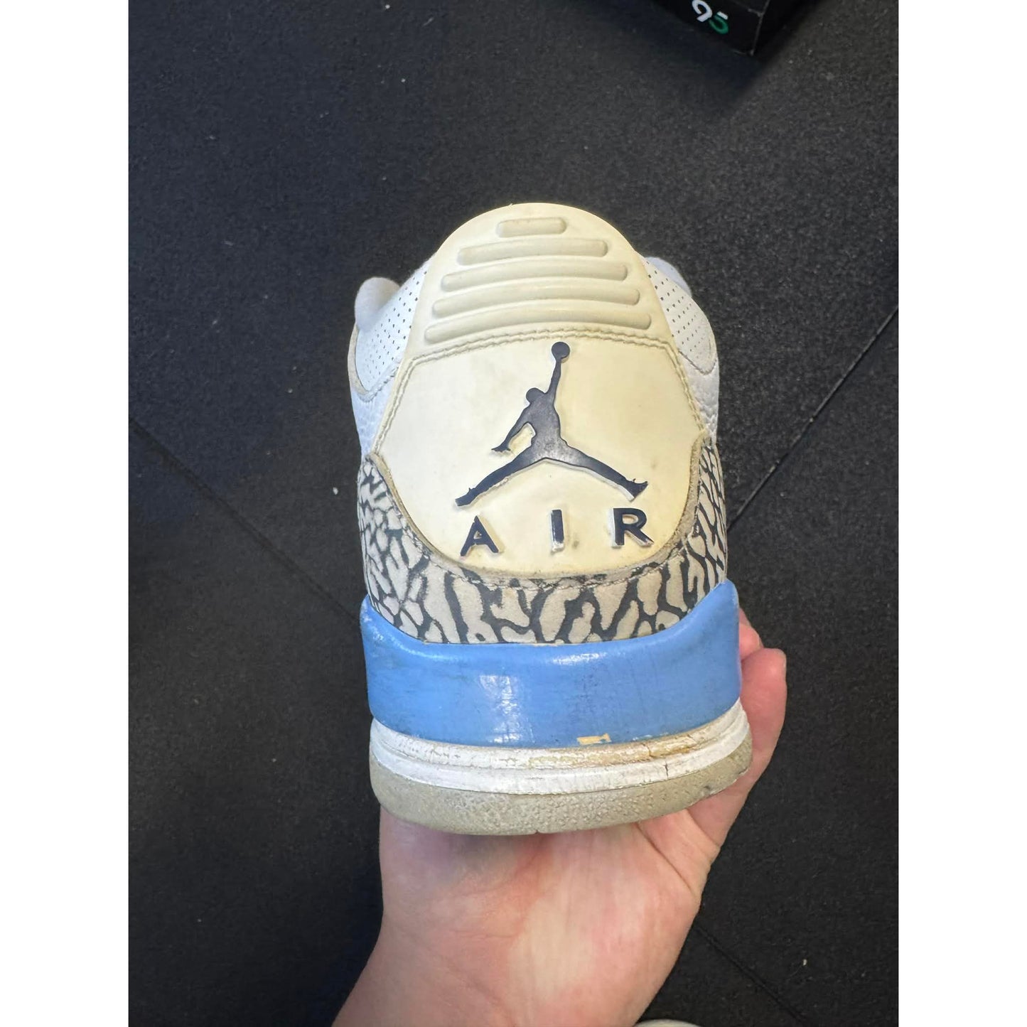 Jordan 3 UNC