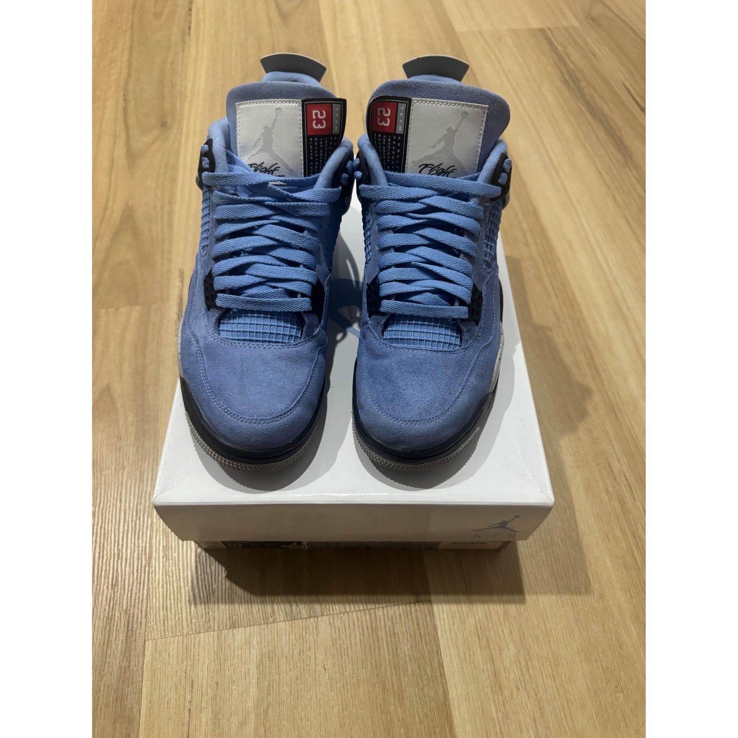 Jordan 4 Retro University Blue