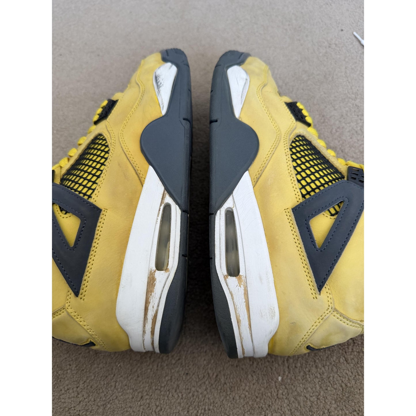 Jordan 4 Retro Lightning (2021)