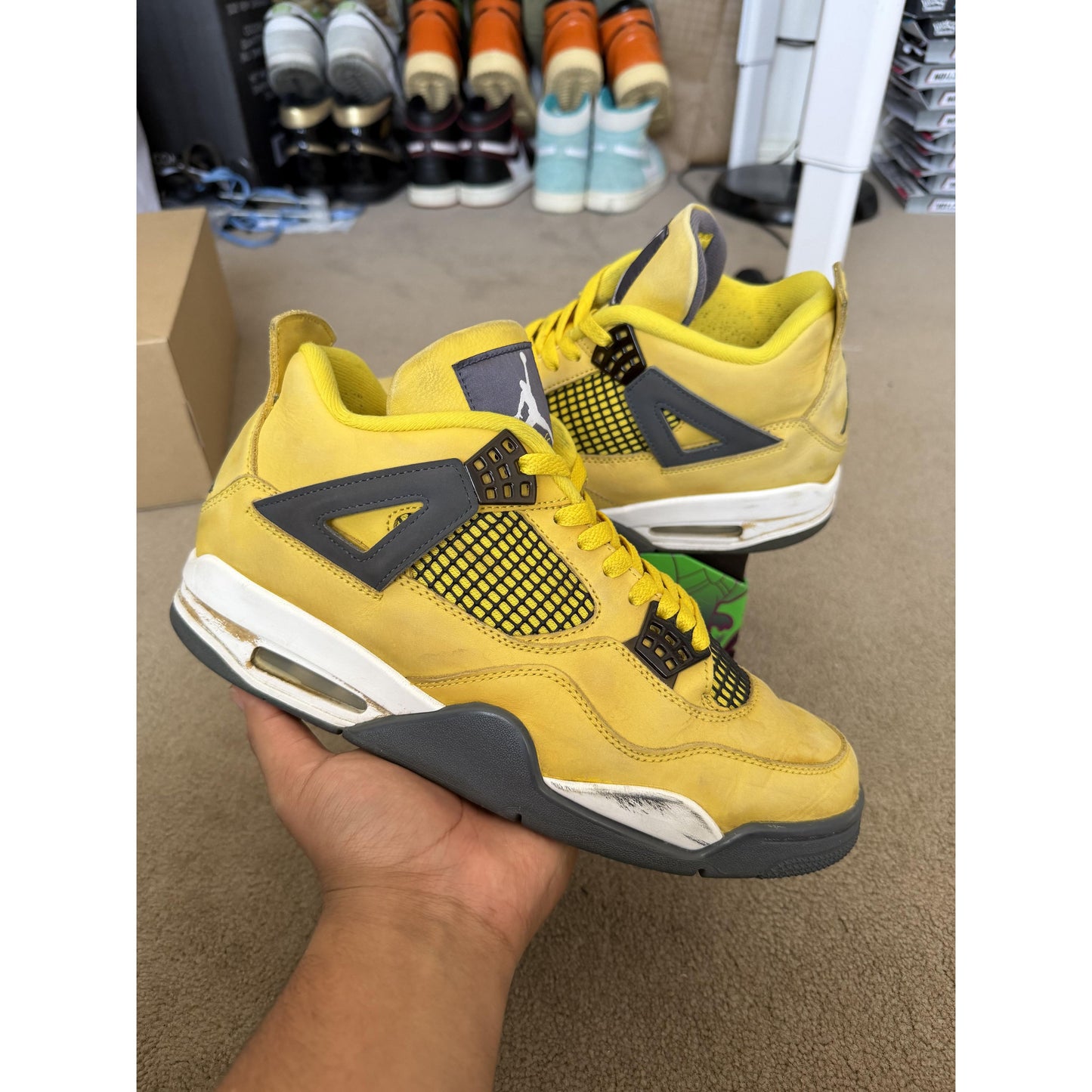 Jordan 4 Retro Lightning (2021)