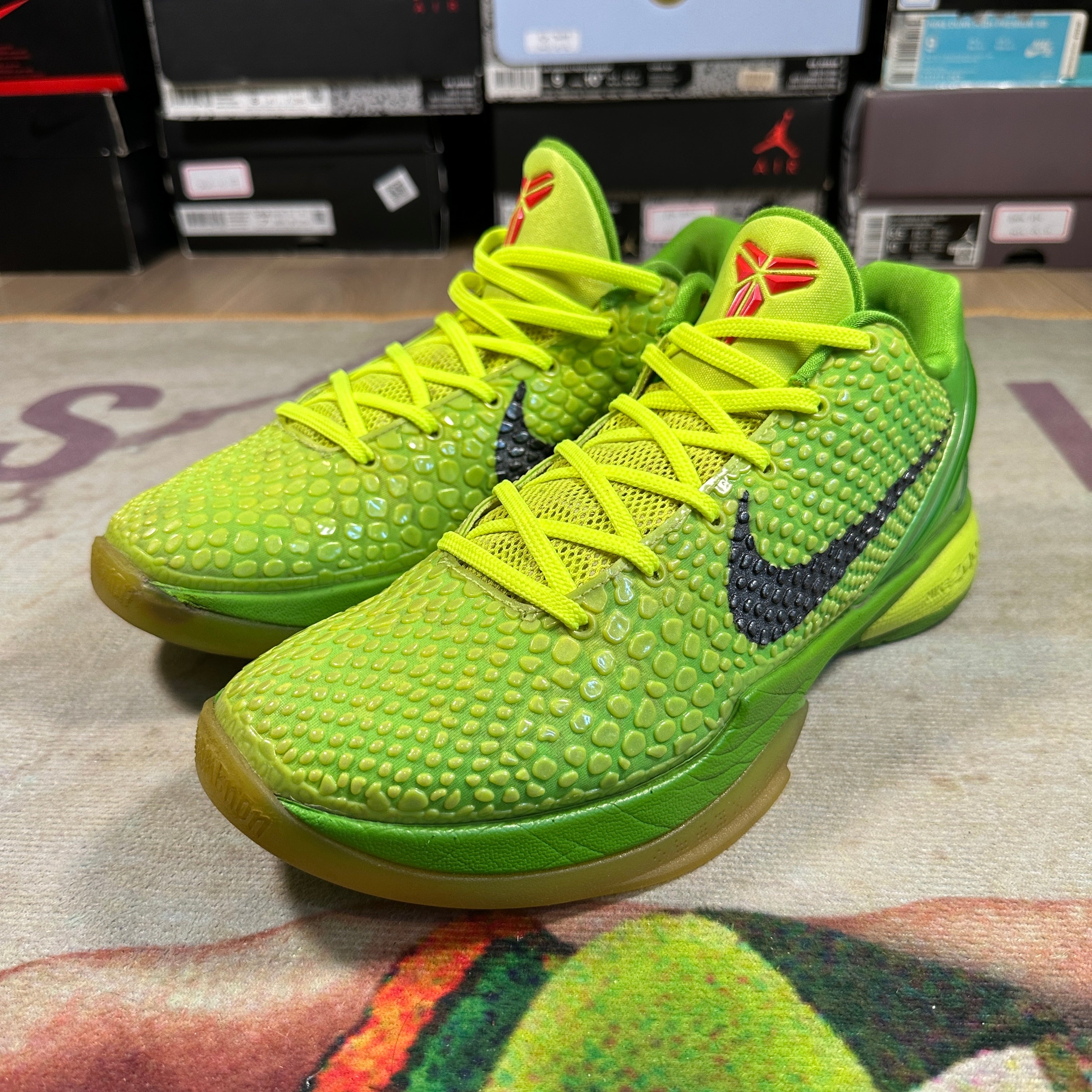 Kobe 9 grinch clearance
